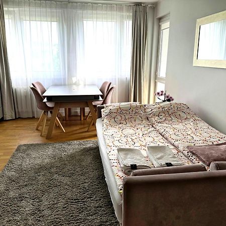 Mieszkanie 3 Pokojowe Dla Rodzin, Z Zabawkami, W Centrum Blisko Aquaparku Vratislav Exteriér fotografie